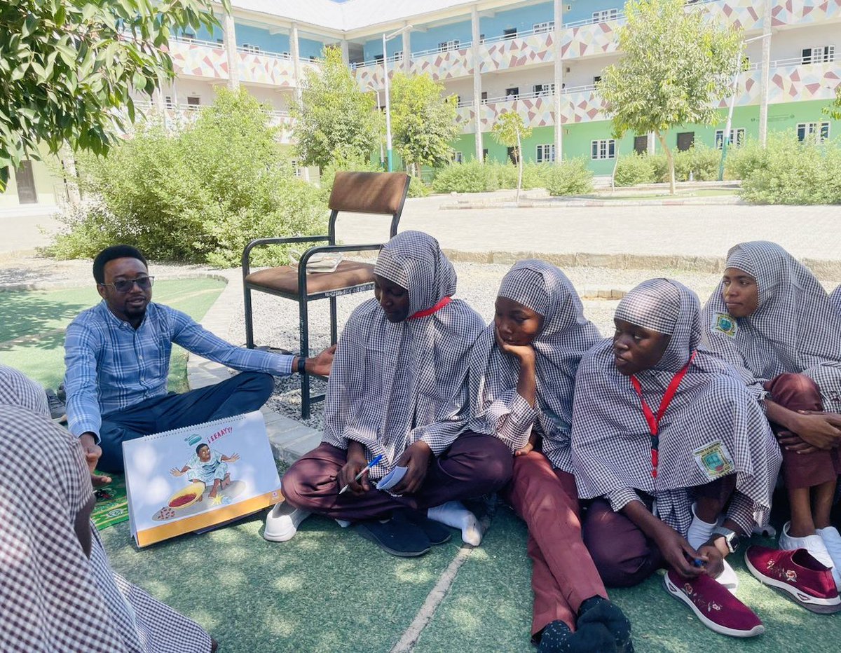 Street2School's tweet photo. We have also gotten commitments from Parents and community leaders  community on reducing pressure at home and actively supporting girls makes completion.

Mental health is key, so we run 2 safe space session with professionals doctors for the girls. https://t.co/Ah5Zhi1Isg