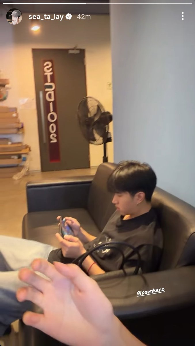 fifi 🪽 tweet media