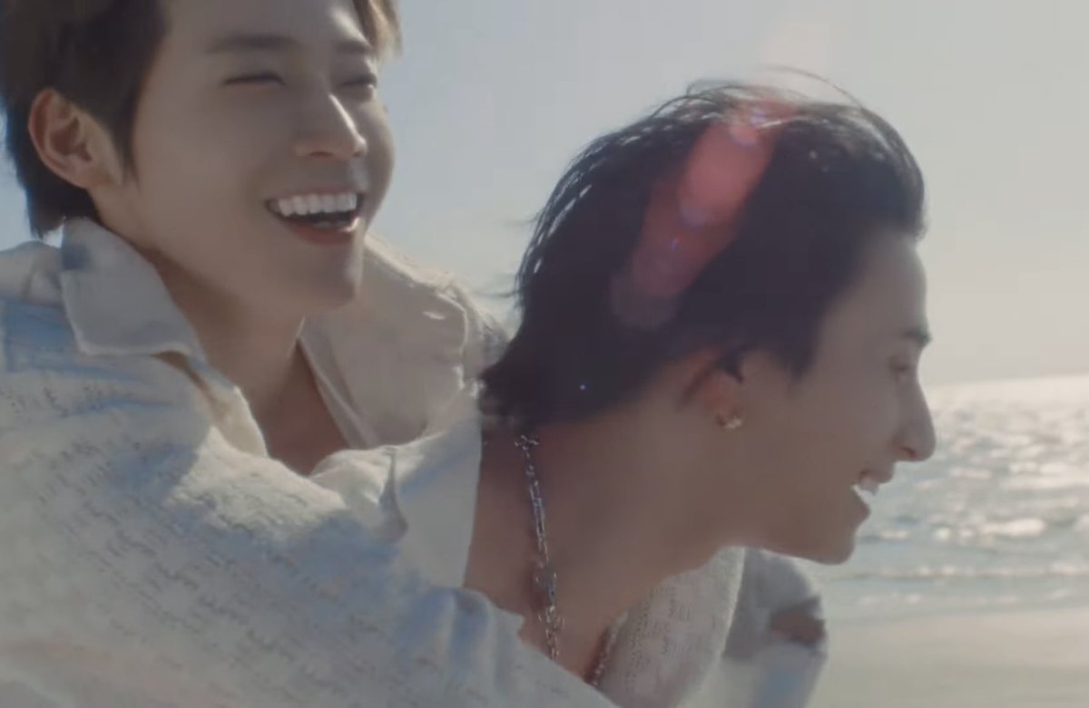 うたち tweet media