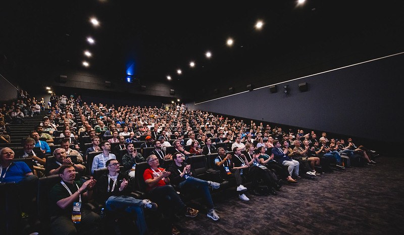 jcon_conference's tweet image. 100+ sessions. One brain. Good luck. 😄

#JCON2026 will hit you with more #ideas than you can process.
New tools. New approaches. New ways of thinking.
You’ll walk into #sessions you didn’t plan &amp;amp; stay.

And somehow… you’ll still want more.
Welcome to #JCON