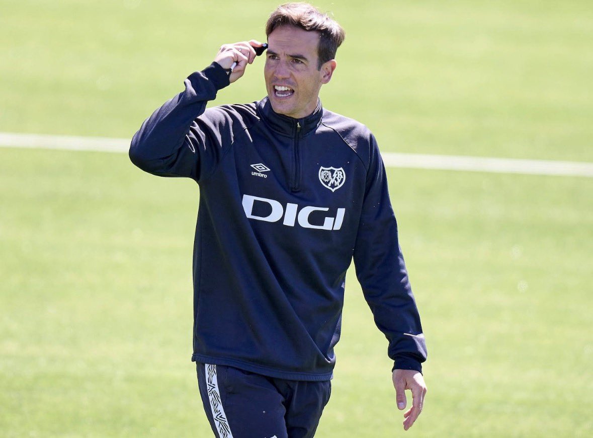 GODENZOON tweet media