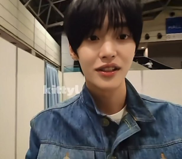 원빈시 tweet media