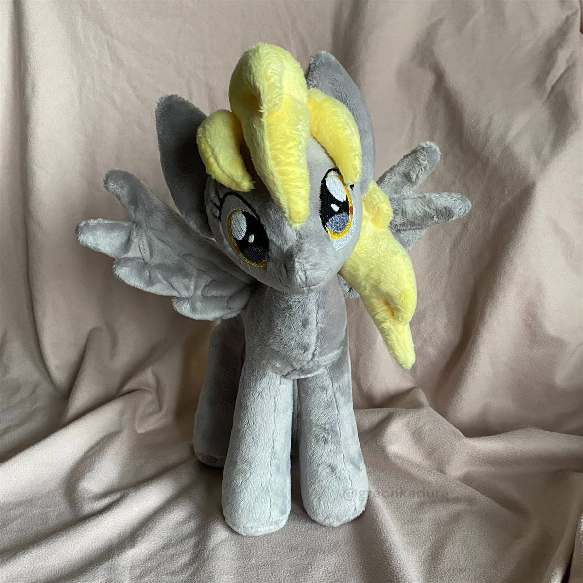 grchkdr's tweet photo. derp 
#pony #mlp #plush https://t.co/LatGsz5bid