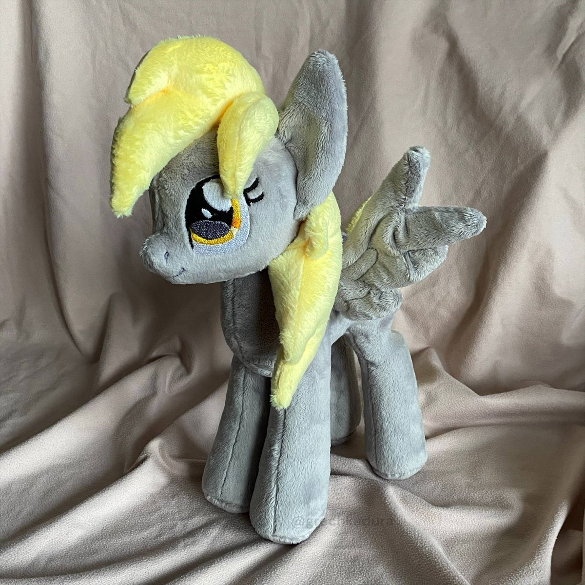 grchkdr's tweet photo. derp 
#pony #mlp #plush https://t.co/LatGsz5bid