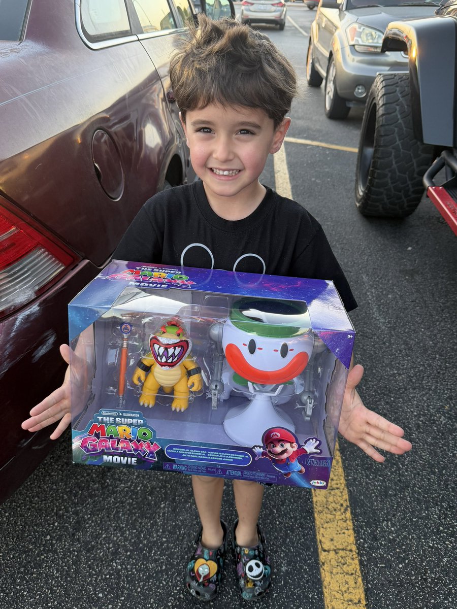 LauraAl21714564's tweet photo. Nueva obsesión desbloqueada 🤣🤣 Mario Galaxy 😩😛 https://t.co/YVTgKZMvrE