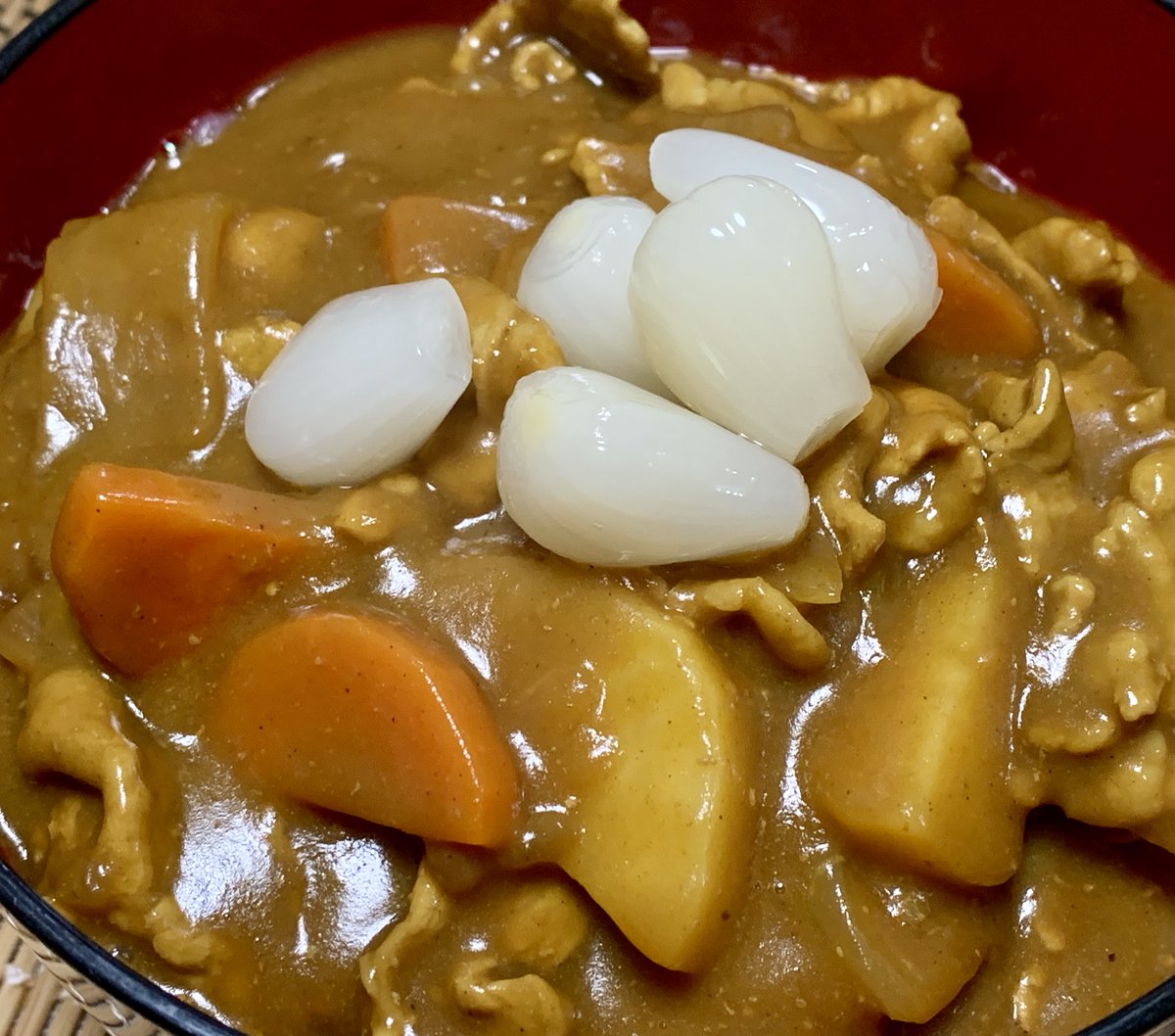 ＠もつ tweet media