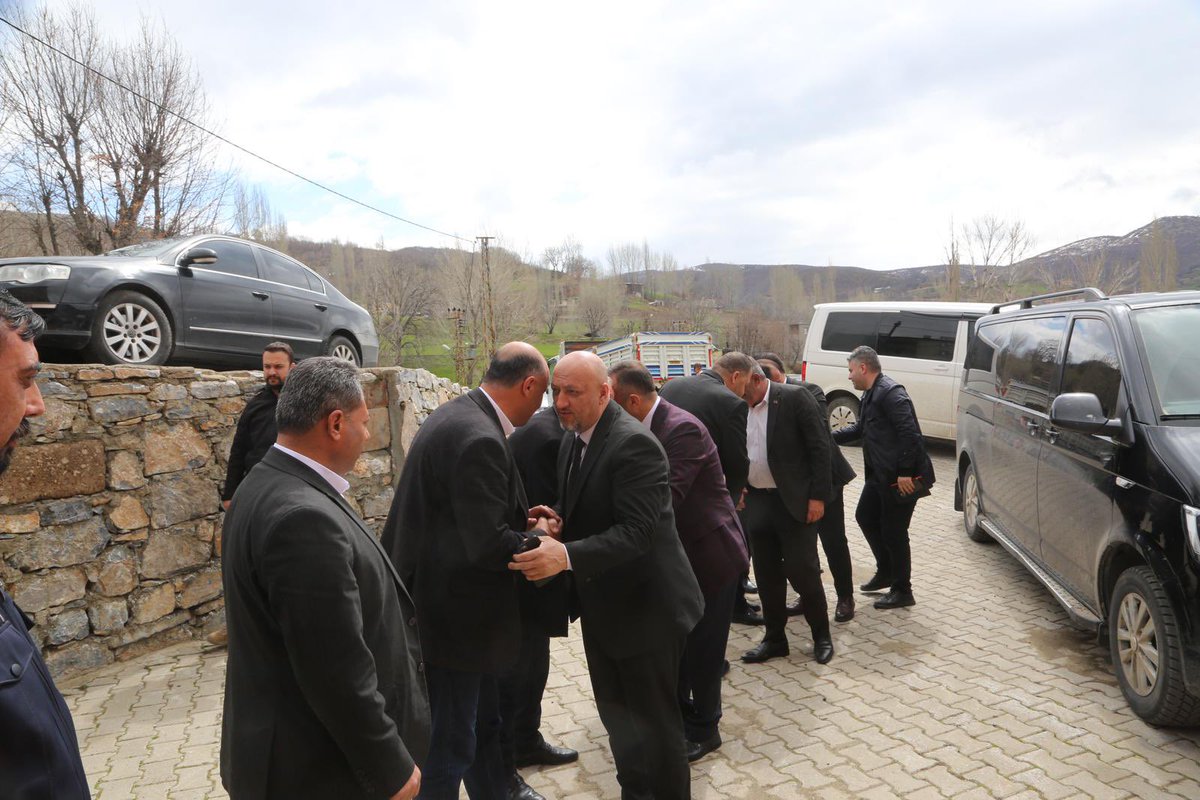 📍Mutki 

İl Başkanımız Sn.<a href="/EnginGunceoglu/">Engin Günceoglu</a>, İlçe Başkanımız Sn. Oktay Orbay, İl Genel Meclis üyelerimiz ve teşkilat mensuplarımız ile beraber, 

Çığır köyünde, 

📌 Koyunlu Köyü 
📌 Kapaklı köyü 
📌 Boğazönü köyü 
📌 Sarıçiçek köyü 
📌 Yenidoğan köyü 
📌 kayabaşı köyü 
📌