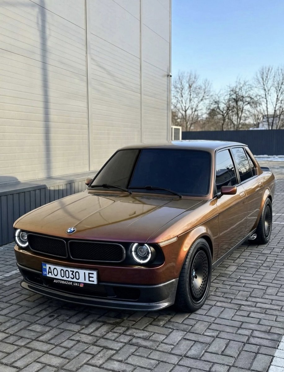 Car Grails tweet media