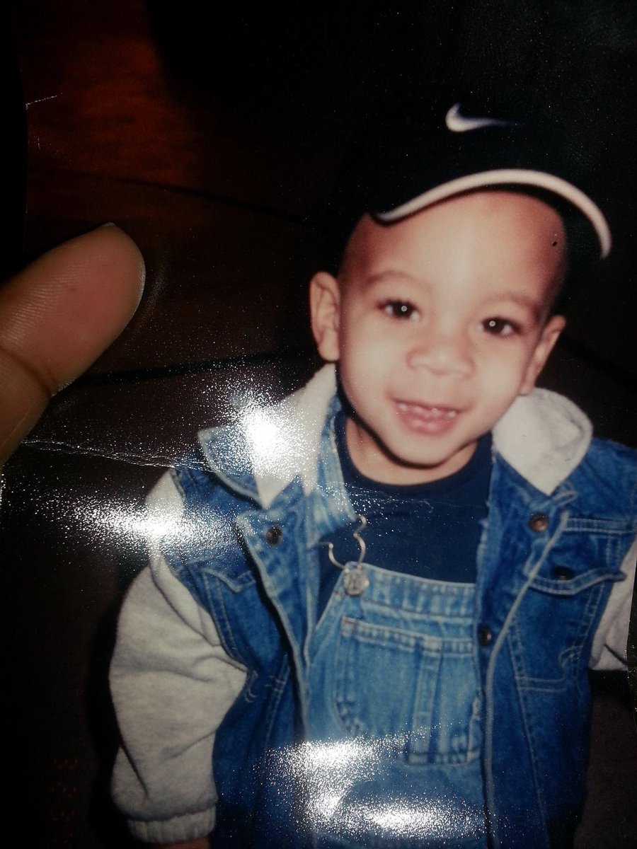 micahh_isaiahh's tweet photo. Post you as a child then as an adult!!! https://t.co/JSV9hJyPbJ