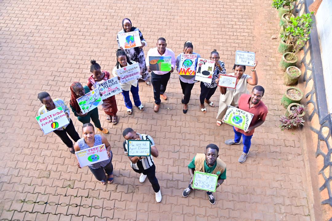 WogemU's tweet photo. Yesterday @WogemU  participated in a strategic meeting that was organized by @Fridays4FutureU  ahead of the #SantaMartaconference to prepare a #positionpaper on a just energy transition that will be presented at the conference. https://t.co/ftZeYlVa7b