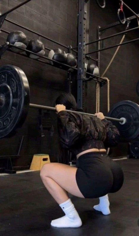 ARIANA_TX_lnuo's tweet image. Thick thighs save lives, but this juicy ass in deep squat might end you tonight  💦🍑 

#GymGirls #LegDay #Squats #ThickThighs #GymMotivation #FitnessBabe #Booty #FitThick #CurvyFit #BootyLover #GymAss