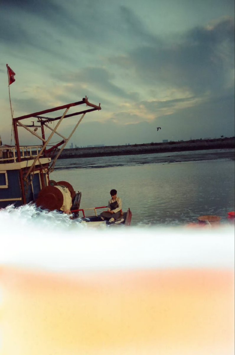 Beautiful new vintage stills of #BaiYu as Xu Shengli in #LiveUpToYourYouth 😍😍😍🎂🎉
#HappyBaiYuDay0408