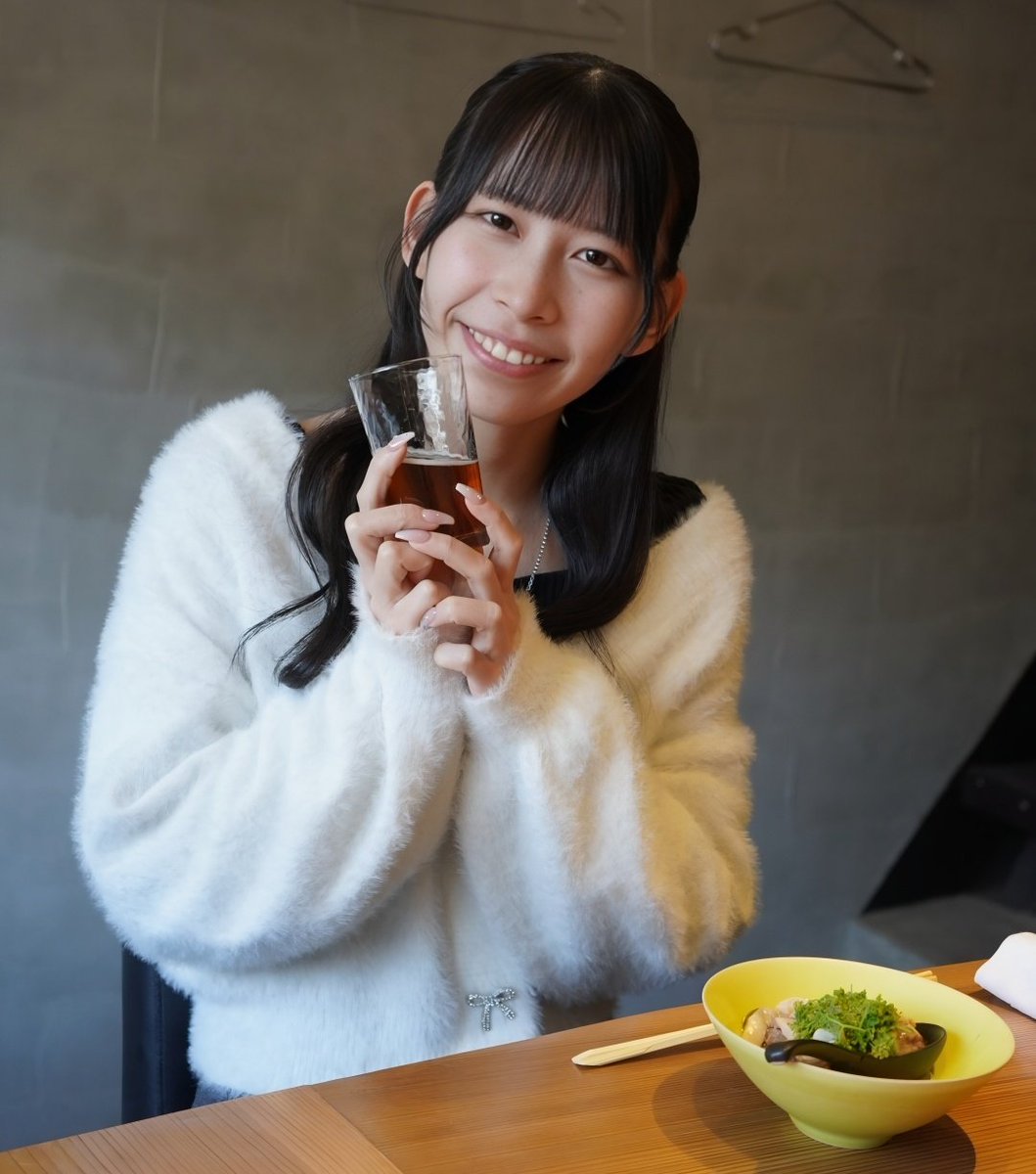 tukuyomi_pan's tweet photo. 2026年4月8日
リボン券300枚デート

パン屋が願うは日本酒デートでした
水族館とか雰囲気がある所も良かったんですが私が行きつけの店で背伸びしないありのまま日々の延長。美味しいお料理と日本酒で愛を込めて君に贈る1日

乾杯と何気ない会話を重ね
これからの日々に祝福がありますようにと切に願う https://t.co/KYHxtprpuE