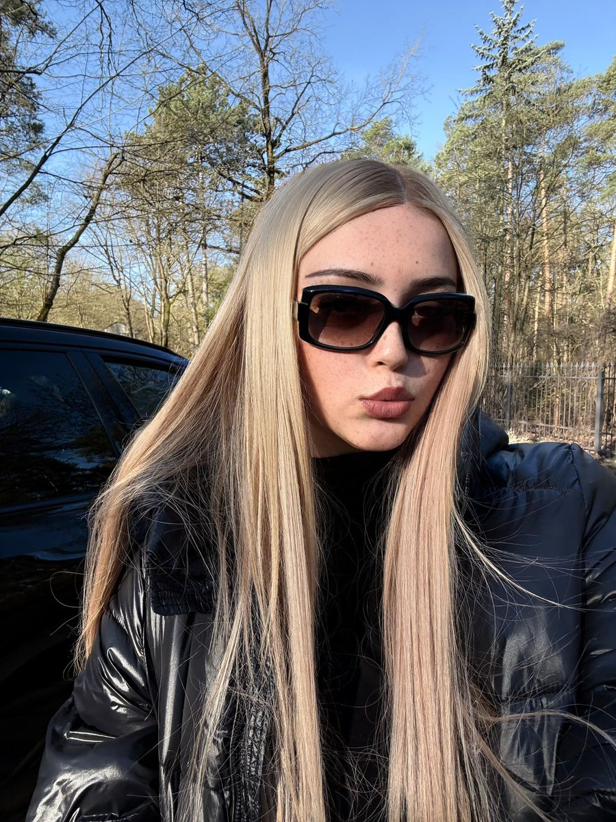 Lady Trixie tweet media