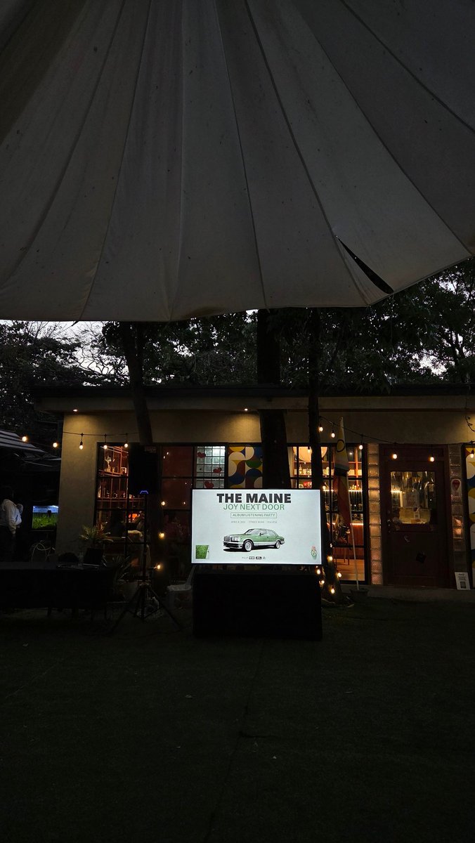 PULP Live World tweet media