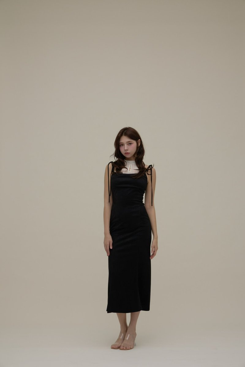 Anju sheer long dress color ivory/black ¥18,700-tax in マットな