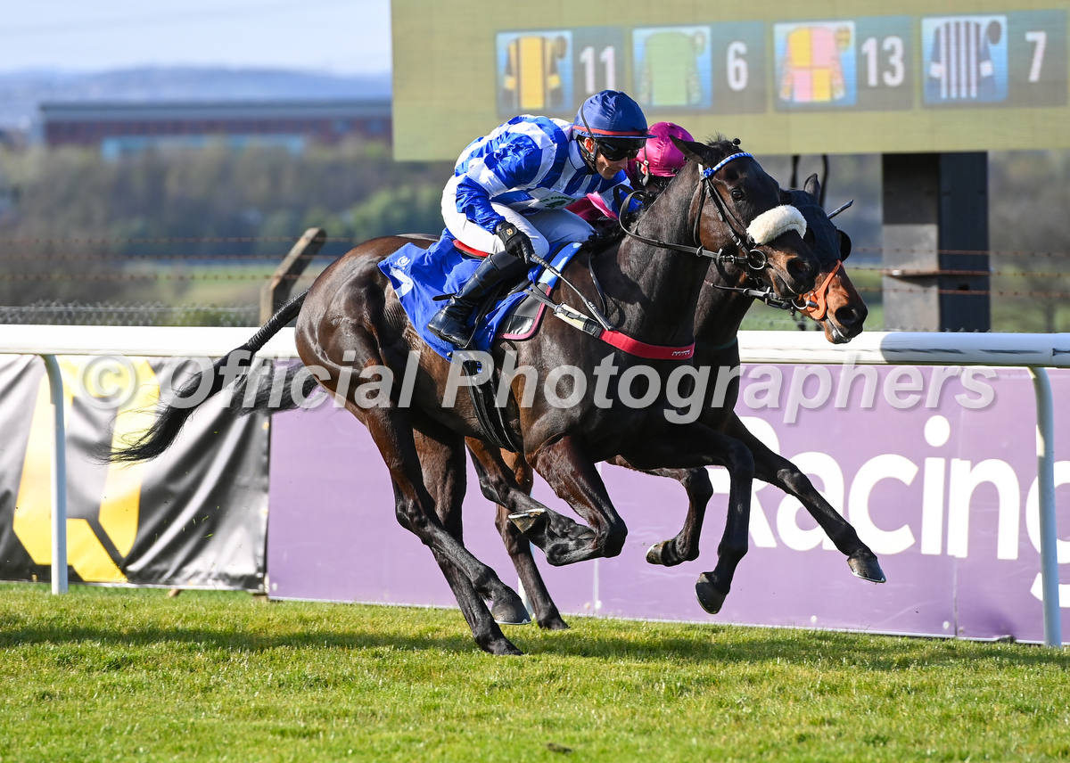 MAYNORA &amp; <a href="/dallan555/">david allan</a> win at Pontefract for trainer <a href="/C_LidsterRacing/">Craig Lidster Racing</a> and owners Craig Lidster Racing. Check out all the official photographs at onlinepictureproof.com/officialphotog…