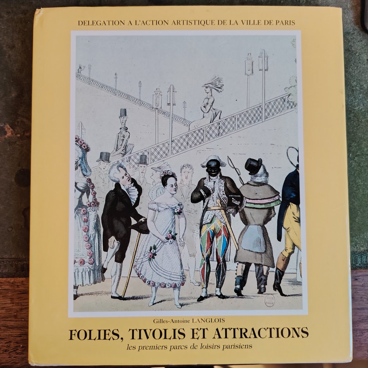 HistoireParis17's tweet photo. Gros succès hier soir pour la soirée inaugurale de l'édition 2026 des "Mardis de l'Histoire" à l'Hôtel de Ville, lancés en 2023 par @karen_taieb.
C'était la SHA du 13e qui initiait ce cycle, consacré cette année aux "Divertissements parisiens à travers le temps", avec une passionnante intervention de Gilles-Antoine Langlois, auteur de l'ouvrage "Folies, tivolis et attractions, les premiers parcs de loisirs parisiens" !
📆 Le mardi 12 mai prochain à 18h30, ce sera au tour d'@HistoireParis17, et @Patrick_Rollot et Léopold Thievend auront le plaisir de présenter le beau sujet de "La Porte Maillot et Luna-Park" !