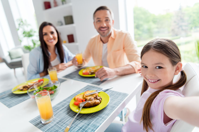 CfmSherman's tweet image. Diabetes Is A Family Affair
Managing diabetes should involve everyone in the family. Adopting collaborative lifestyle changes increases successful management.
#diabetes #nutrition #cfmsherman
zurl.co/JFe4y