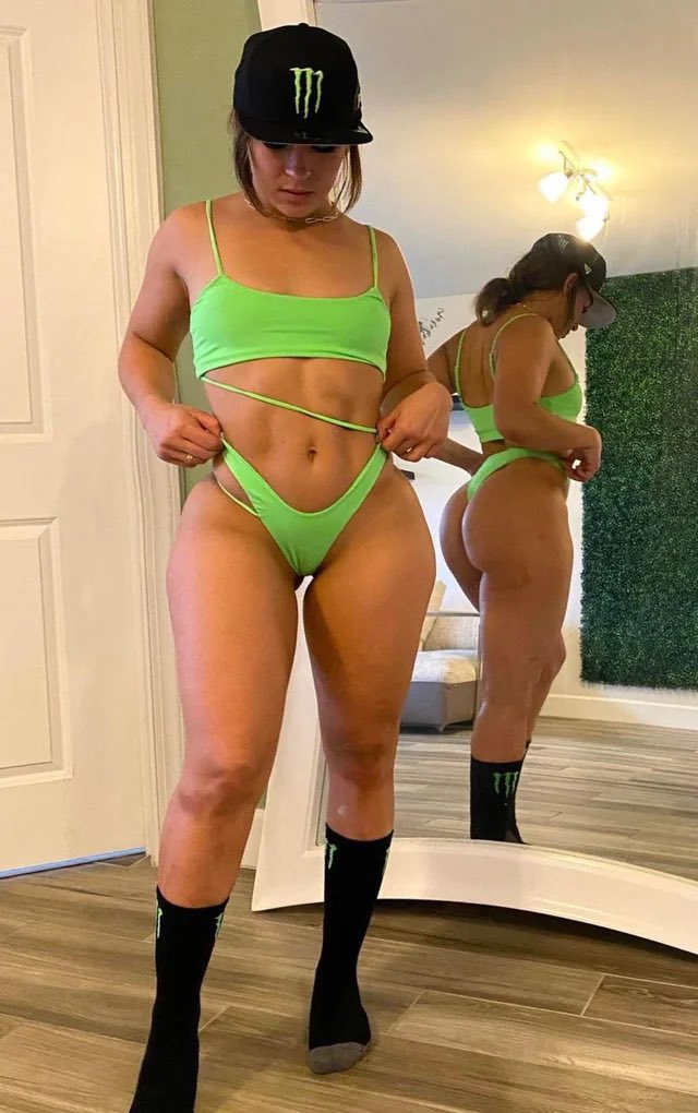 LOLA ๐ tweet media