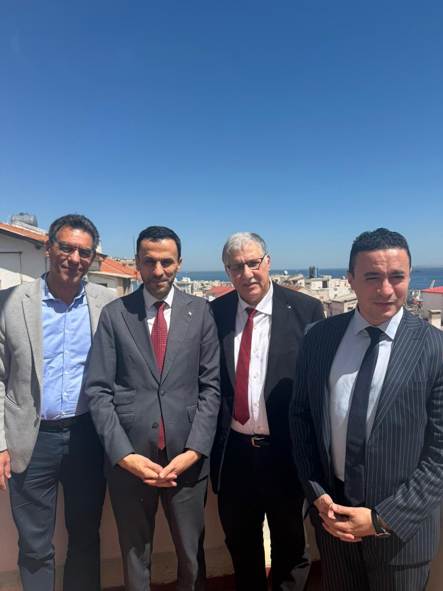 CACIFrance's tweet photo. 🇩🇿🧠I Échange avec Monsieur le Ministre de l’Économie de la connaissance autour du projet PACAH™.
Des discussions approfondies et constructives, avec la perspective d’une réunion élargie réunissant experts nationaux et diaspora.
#PACAH #IA #Algérie , @clusterdafrica https://t.co/YRJ6Y9lvUS