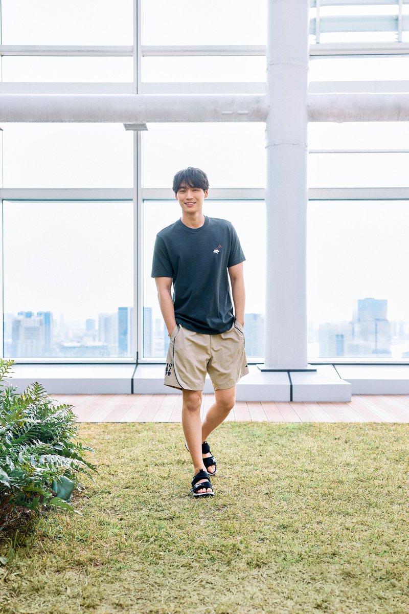 oricon's tweet photo. 夏を軽やかに着こなす✨️
福士蒼汰、佐藤栞里、関口メンディー

adidas SUMMER COLLECTION 2026
新作ルック公開❗️

大人も楽しめる可愛いデザインの
Tシャツを特集記事でチェック👇️

PR