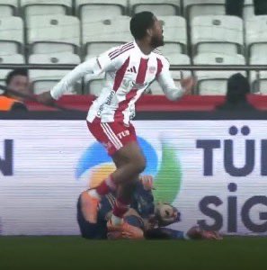 Maximilien Kalendierre 🇵🇸🇻🇪🇨🇺 tweet media