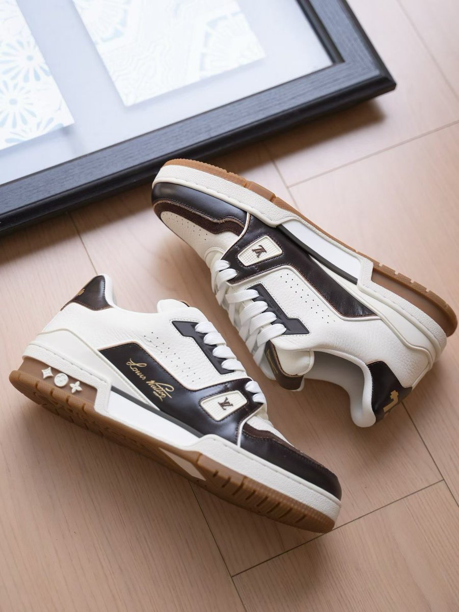 NikeAJ3's tweet photo. 2026 款 Trainer新配色

#lv #路易威登 #潮鞋 #奢侈品 #高奢 #二手奢侈品 #原单 #进口 #一比一 #复刻 #买鞋 #天津 #江苏 #温州 #厦门 #三明 #重庆 #成都 #天津  #台湾 #武汉 #重庆 #成都 #四川 #广西 #香港 #hongkong https://t.co/2A60y8SNGX