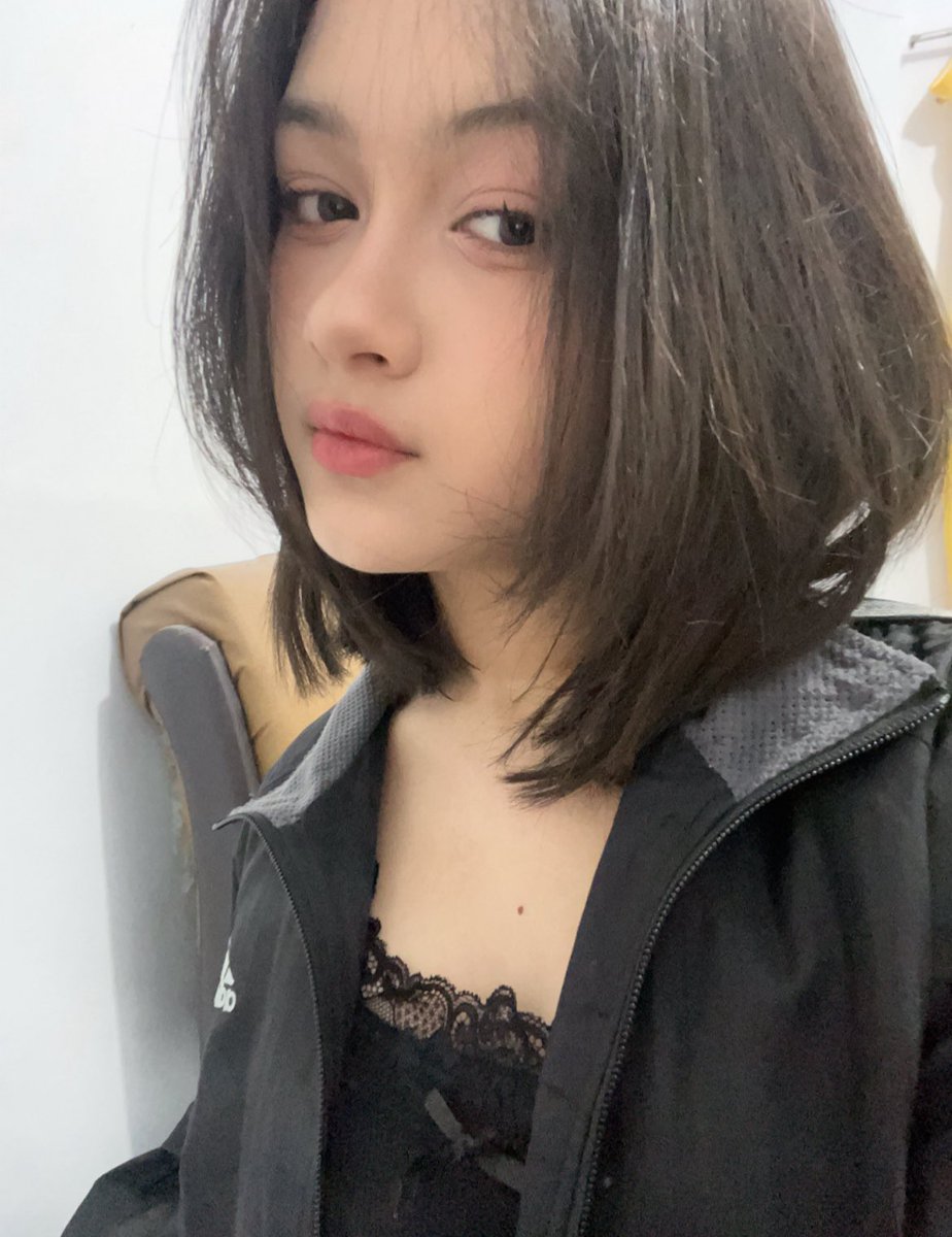 Nina Tutachia tweet media