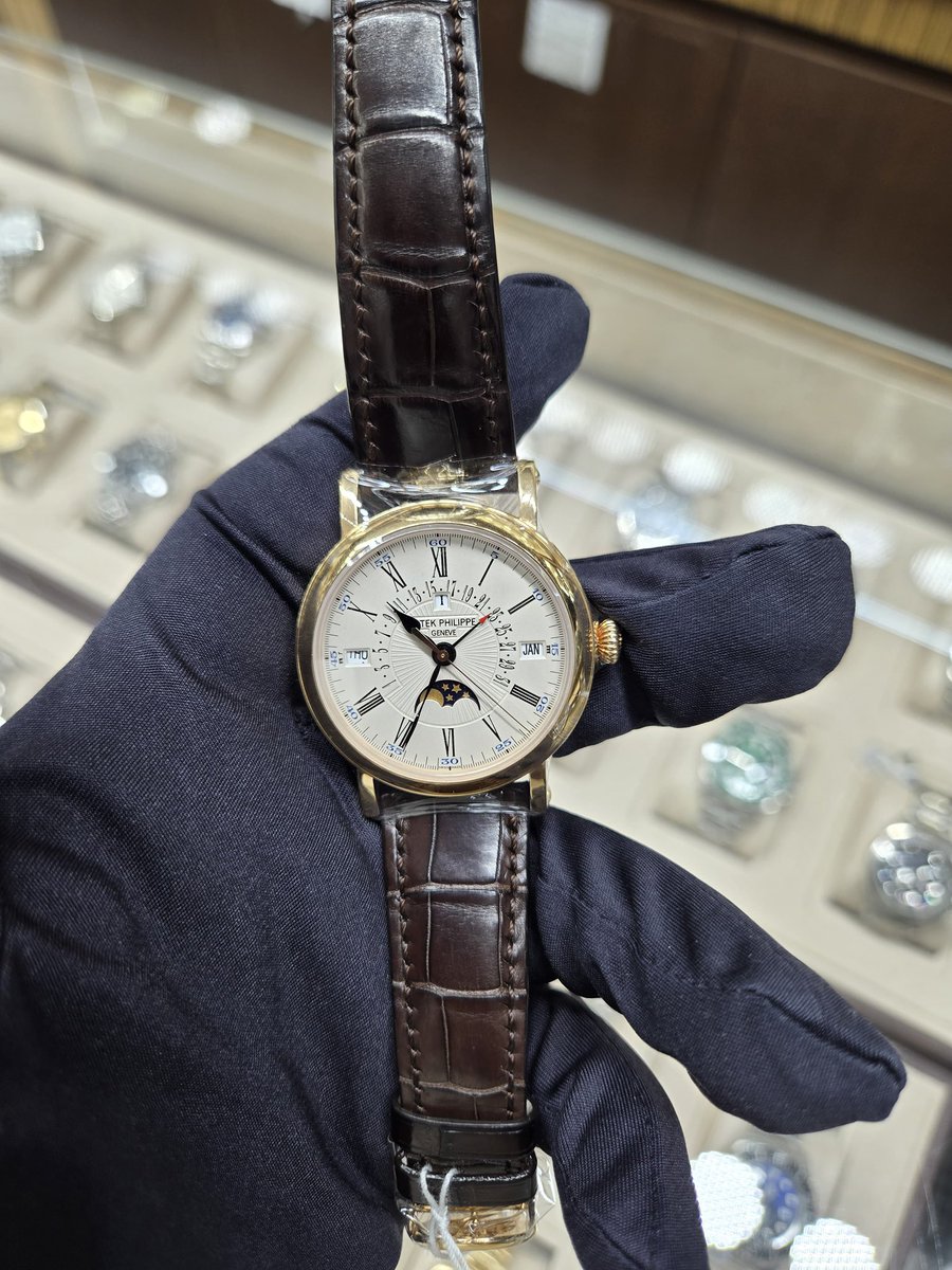 Ayinla™ tweet media