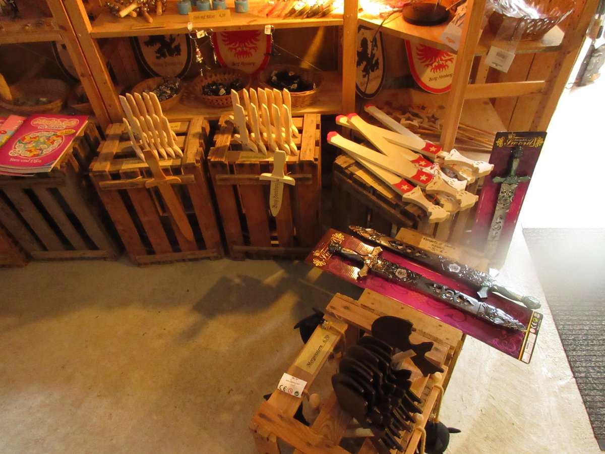 フェネックを労災から守るアライさんBOT tweet media