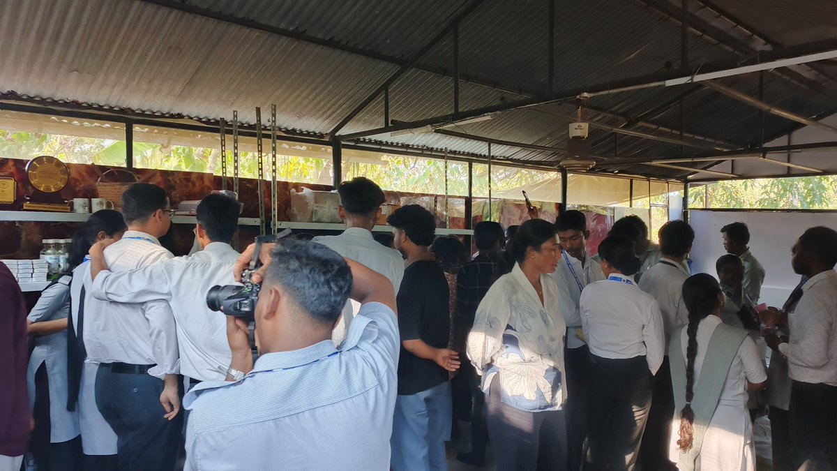 BRAITiians's tweet photo. Day 3 of #IDEBootcamp2026 at DBRAIT focused on “From Prototype to Business” — exploring MVPs, Lean Canvas &amp; real market strategies. Ideas are now shaping into viable startups! #Innovation #StartupIndia @Andaman_Admin @AICTE_INDIA @MediaRN_ANI @SVPMC_ANI https://t.co/Q0mcJFdc19