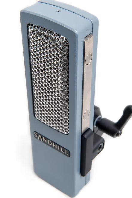 audio_yes's tweet photo. Les microphones à ruban Sandhill Audio arrivent officiellement en France, distribués par YES Audiovisuel.
Pourquoi Sandhill change la donne :
• Ruban composite NCRT quasi indestructible
• Directivité figure‑en‑8 parfaitement maîtrisée
• SPL très élevé sans déformation
• Transformateur Lundahl
• Sonorité ribbon classique, mais avec une définition moderne
Le modèle phare 6019A offre une musicalité remarquable sur voix, cuivres, guitares, cordes ou overheads.
Un ruban qui ne craint ni les déplacements d’air, ni les fortes pressions acoustiques, ni les aléas du studio.
🎧 Pour les studios français qui veulent un ruban haut de gamme sans compromis, Sandhill est désormais disponible chez YES Audiovisuel.