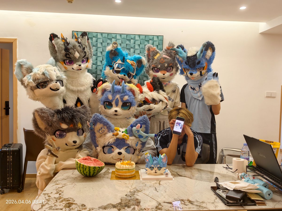 鲸鱼睡不醒i🔜hifurry tweet media