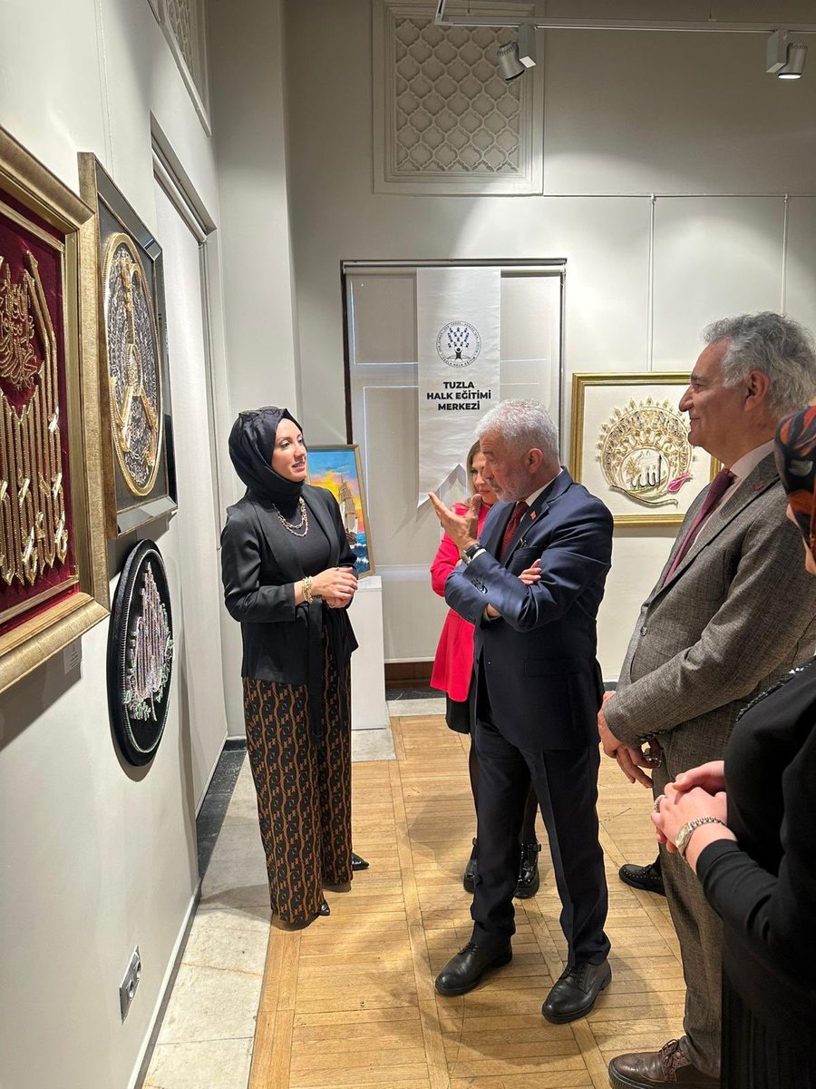 İstmemHBO tweet media