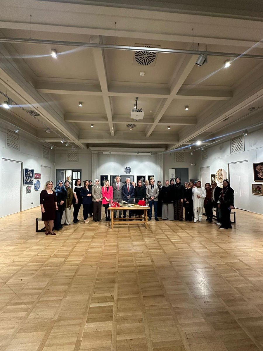 İstmemHBO tweet media