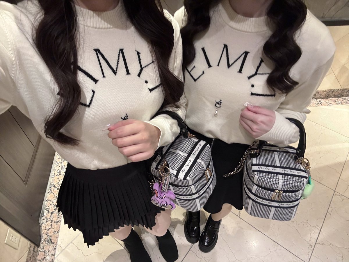 𝑹໒꒱.*˚ tweet media