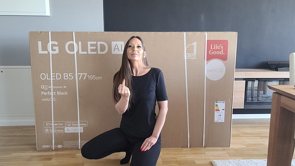 Göttin Alina - FinDomme tweet media