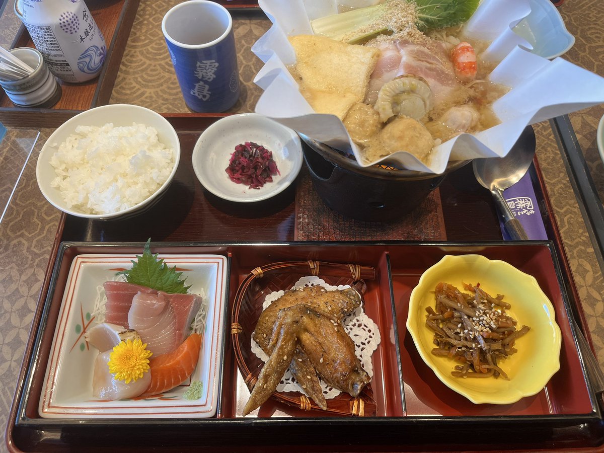 ムラカミオン tweet media