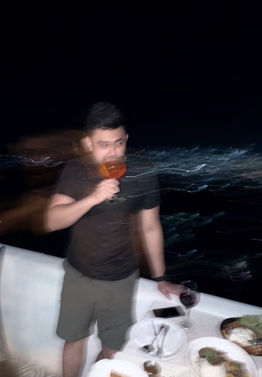aisjtfck's tweet photo. Aperol Spritz ๐ท
#jetfie #jetified #jetpacker https://t.co/dRwDB9X8Xk