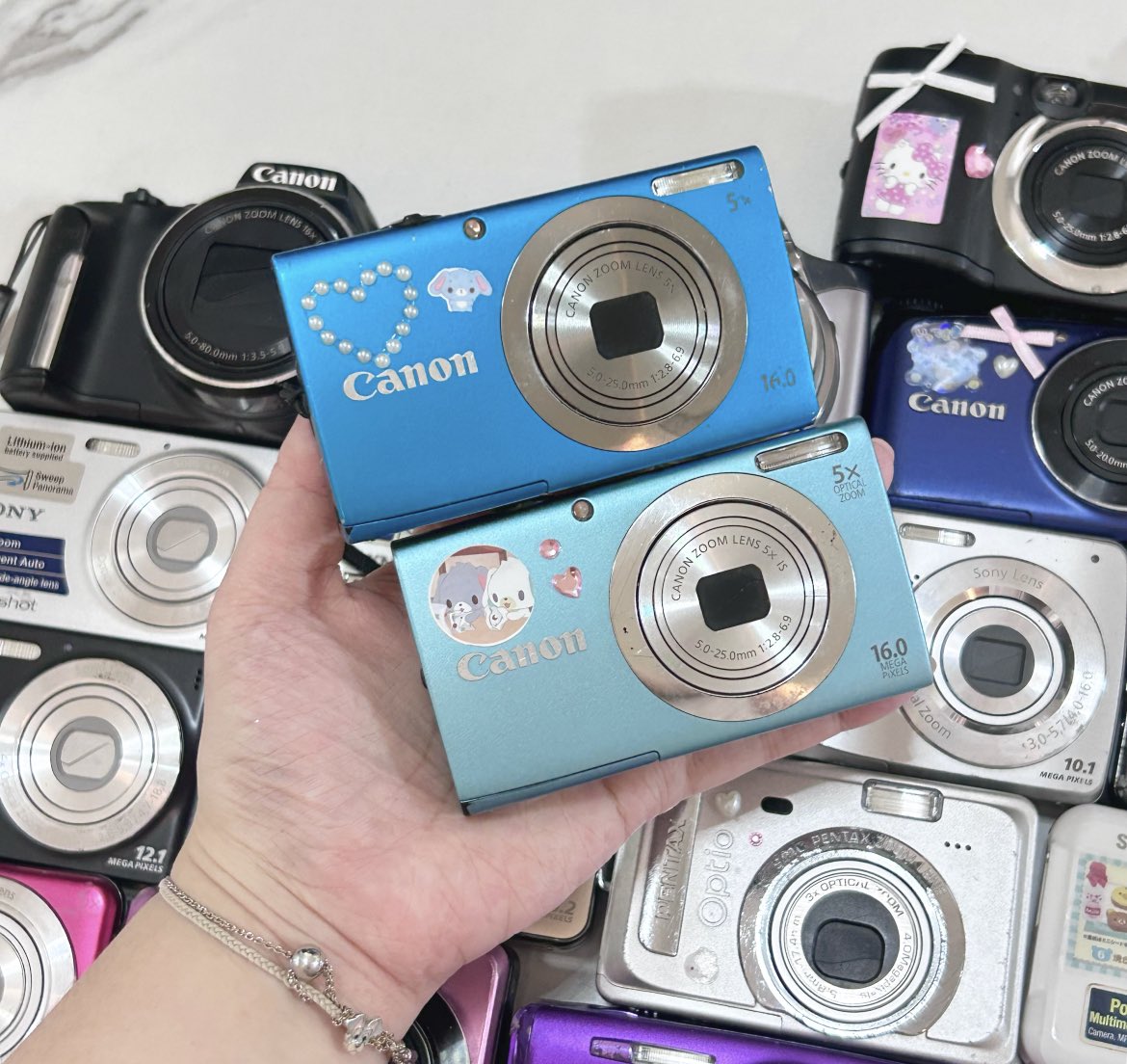 New dekdek naka Today  ka (08/04) 20:30  ka ราคาเริ่มแค่หลักร้อย! ⭐️งานกล่องงก็มีน้า
📌รี+ปักลด100บาท รีบปักกันเลย📌

#กล้องดิจิตอลมือสอง  #กล้องดิจิตอลเก่า  #กล้องดิจิตอล