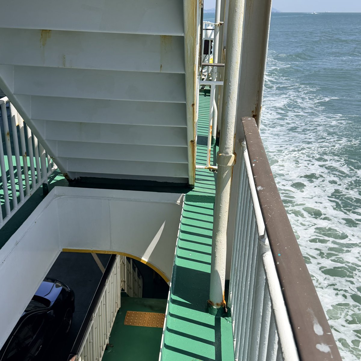 くろすふ/ crosswho tweet media