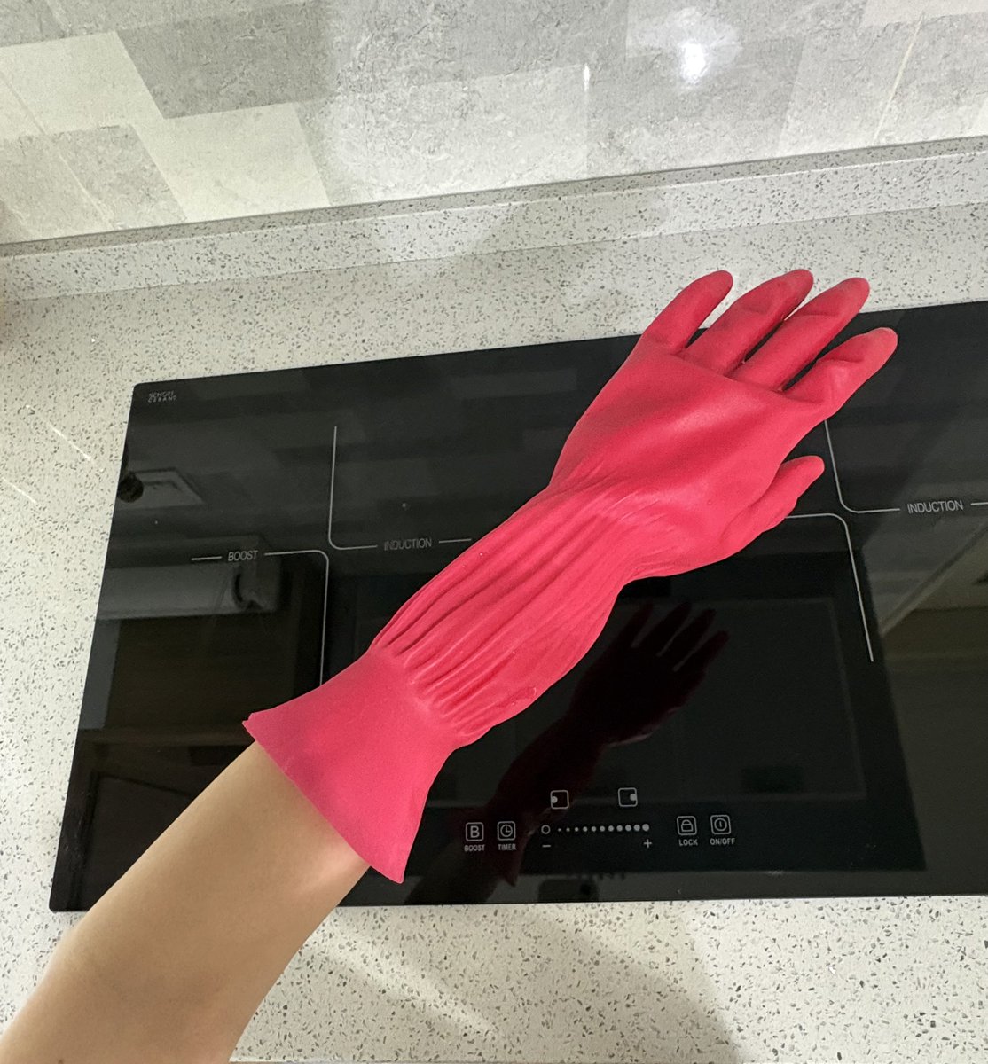 yoiosakana1212's tweet image. 見て
皿洗う時の私とお揃い

#SWITCH
#山口一郎
#サカナクション