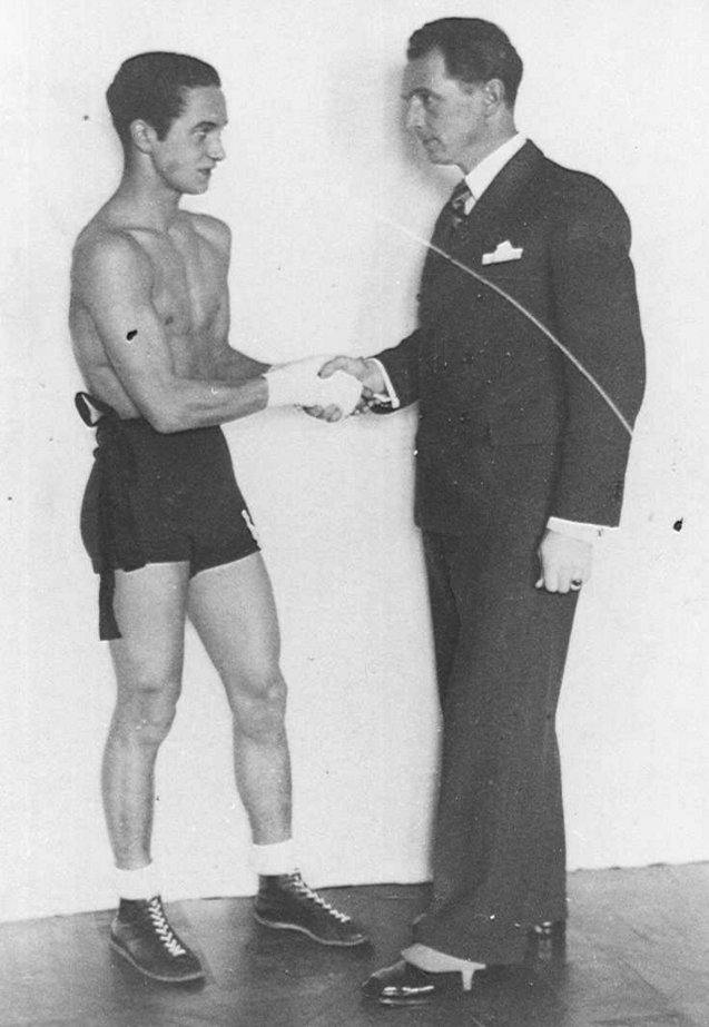 Muzeum Auschwitz tweet media