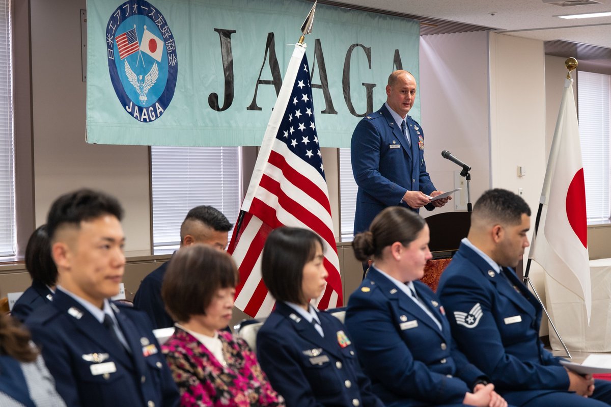 Yokota Air Base tweet media