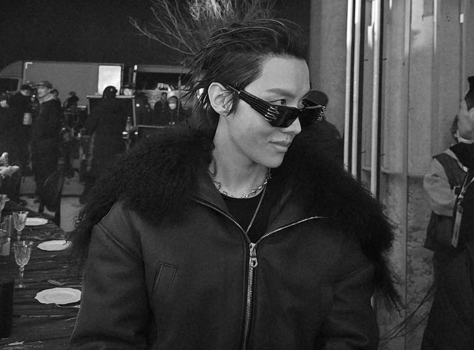 ؘbia VAI VER O BTS tweet media