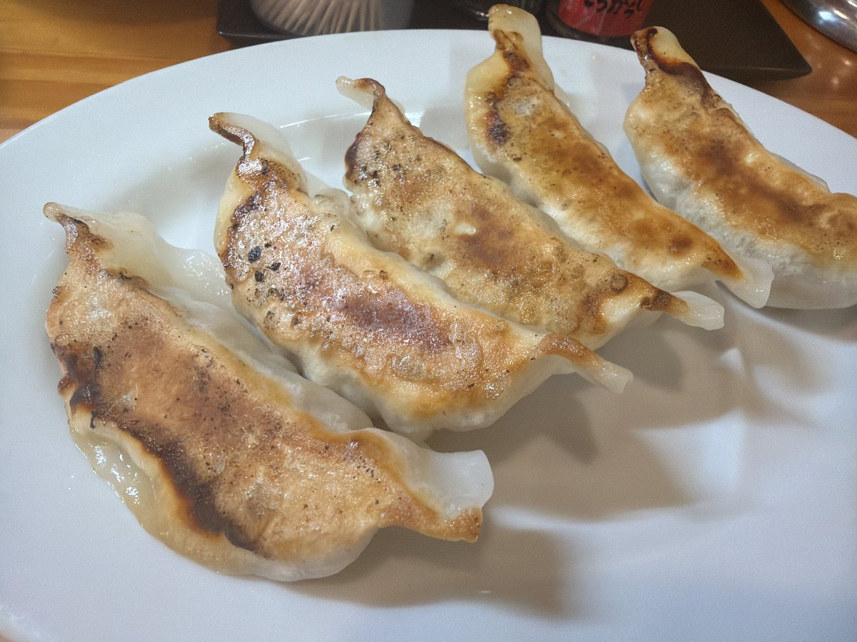 キティ tweet media