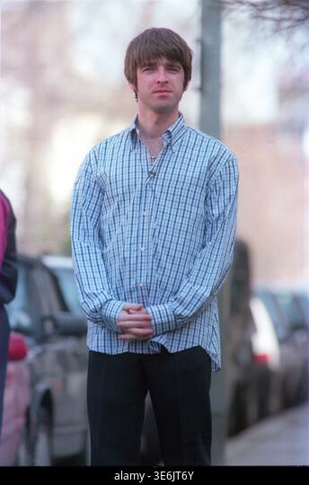 thegirlwxray's tweet photo. 1996.04.05 TFI Friday 촬영

📷 Jeff Moore https://t.co/5WBhBZrRqu