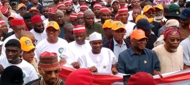 Abia_stateADC's tweet image. BREAKING: Opposition leaders participate in ongoing Save Democracy protests in Abuja.  #SaveDemocracy