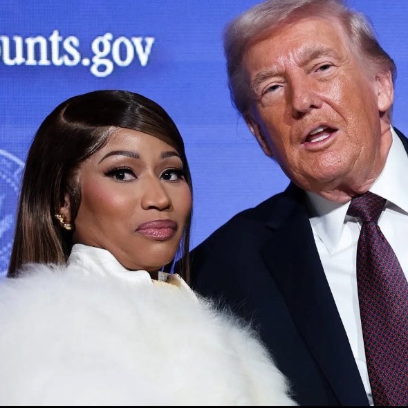 Y2KSMOOCHIE tweet media